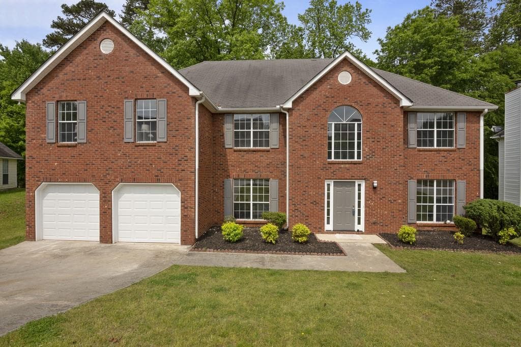1142 CARRIAGE TRACE Circle, Stone Mountain, GA 30087 — most recent listing photo