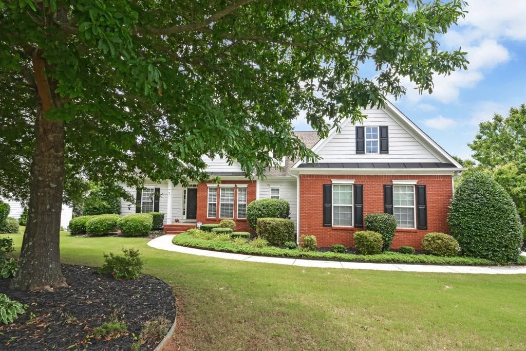 3895 Heritage Crest Parkway, Buford, GA 30519 — most recent listing photo