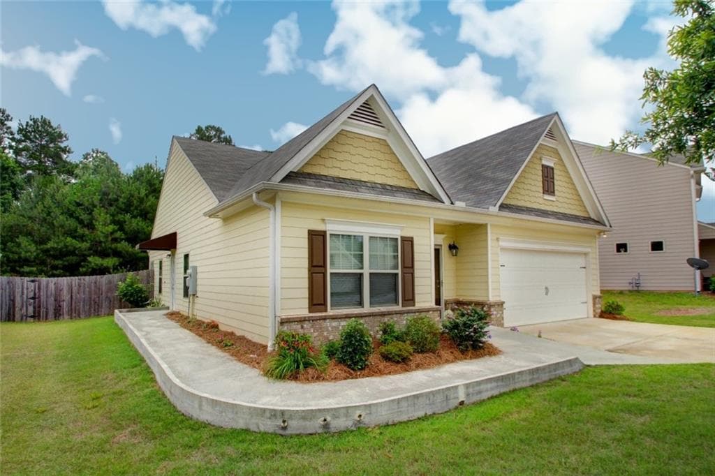 6470 Saint Mark Way, Fairburn, GA 30213 — most recent listing photo
