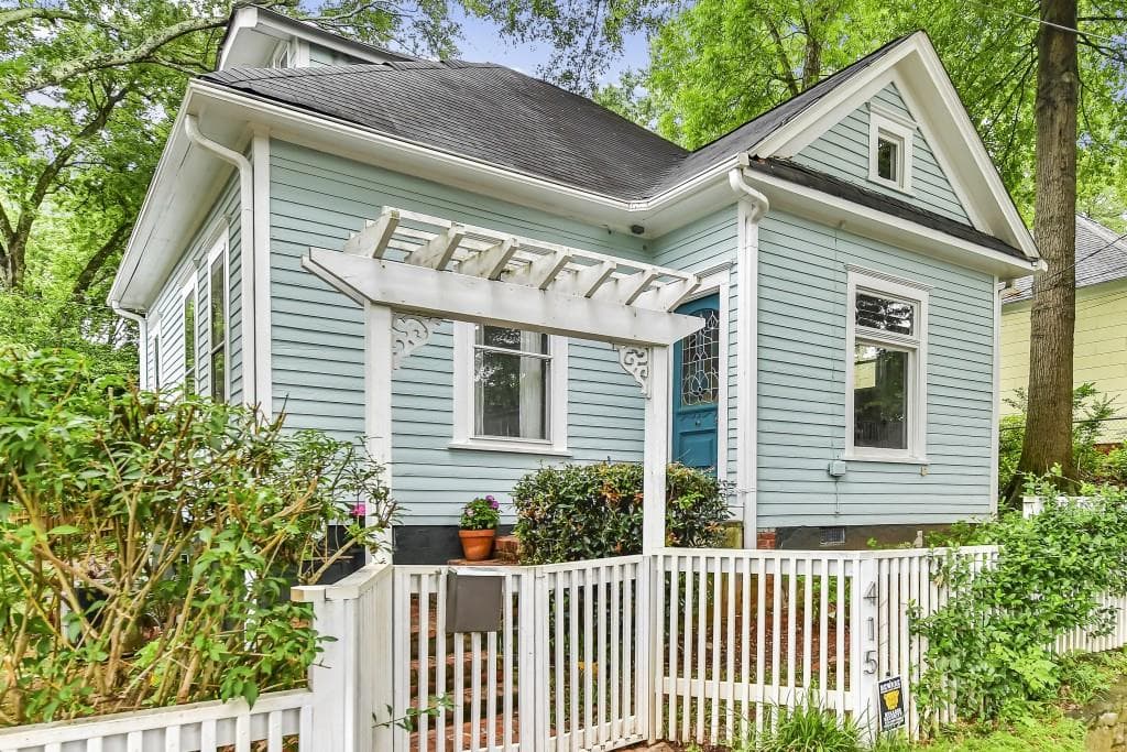 3 bedroom, 2 bathroom, 1,892 sq ft single family residence sold at 415 Pavillion Street, Atlanta, GA 30315