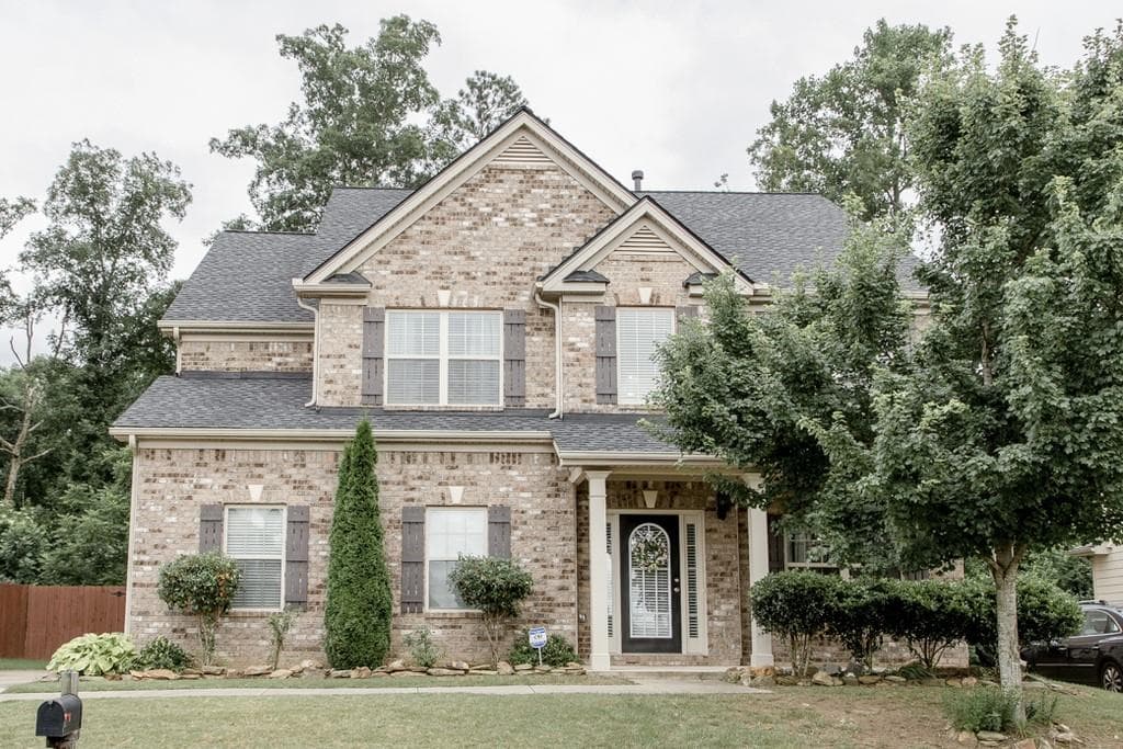 5 bedroom, 3 bathroom, 3,965 sq ft single family residence sold at 949 Sublime Trail, Canton, GA 30114
