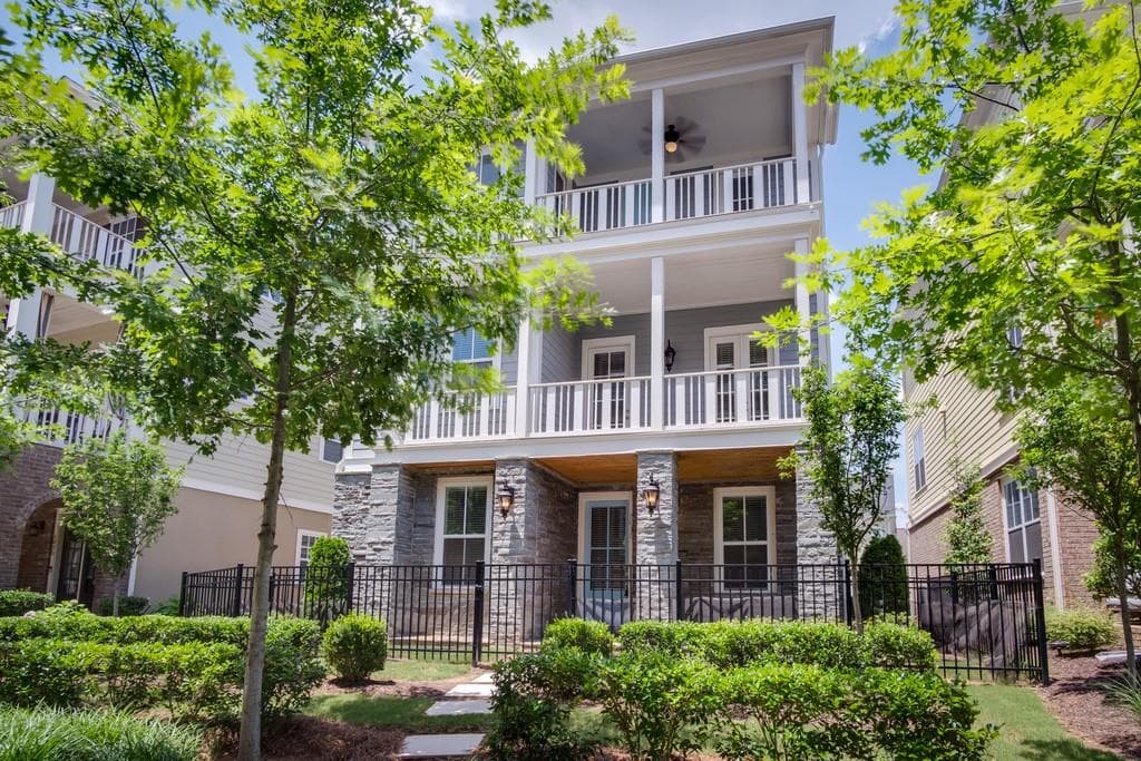5015 Century Circle, Roswell, GA 30076 — most recent listing photo