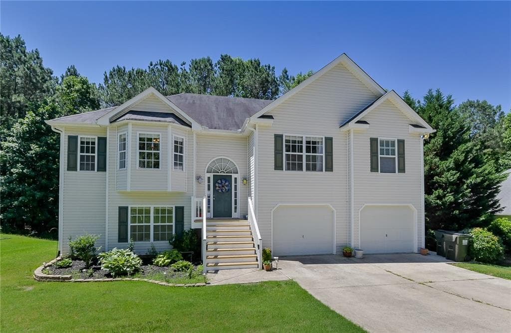 3 bedroom, 2 bathroom, 1,719 sq ft single family residence sold at 76 Kessle Lane, Dallas, GA 30132
