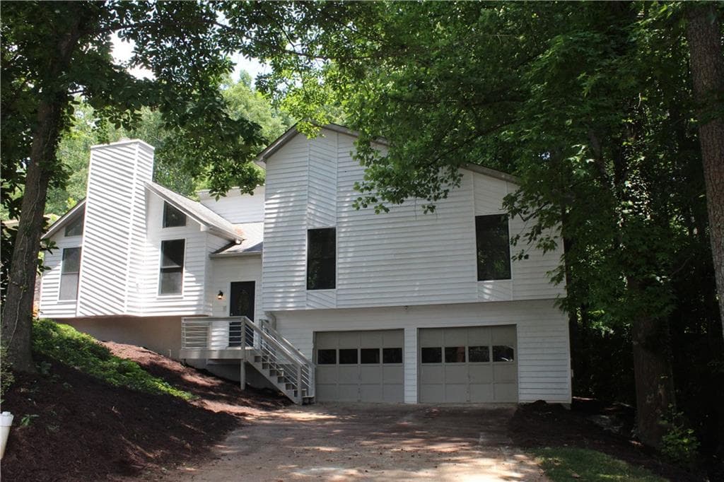 2451 Robin Hood Place, Marietta, GA 30068 — most recent listing photo