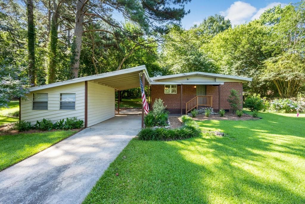 3145 Westmart Lane, Atlanta, GA 30340 — most recent listing photo