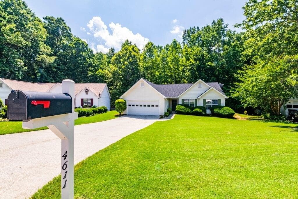 4611 Gold Mine Drive, Sugar Hill, GA 30518 — most recent listing photo