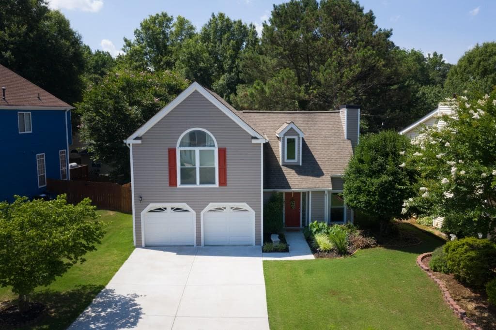 2725 Laurelwood Lane, Alpharetta, GA 30009 — most recent listing photo