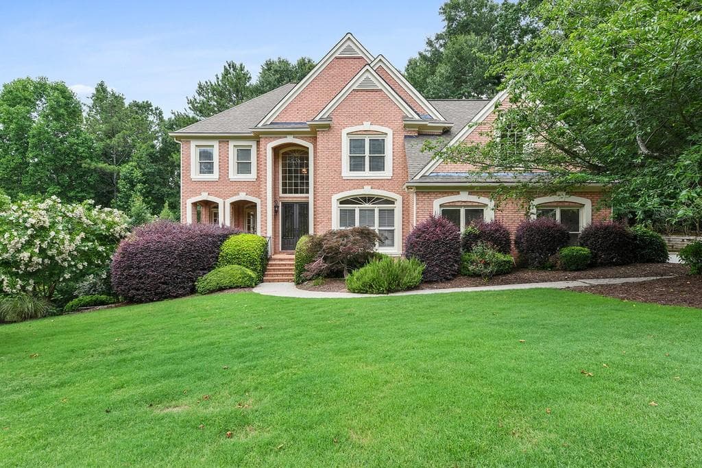 7 bedroom, 5 bathroom, 7,187 sq ft single family residence sold at 1675 Ridge Haven Run, Alpharetta, GA 30022