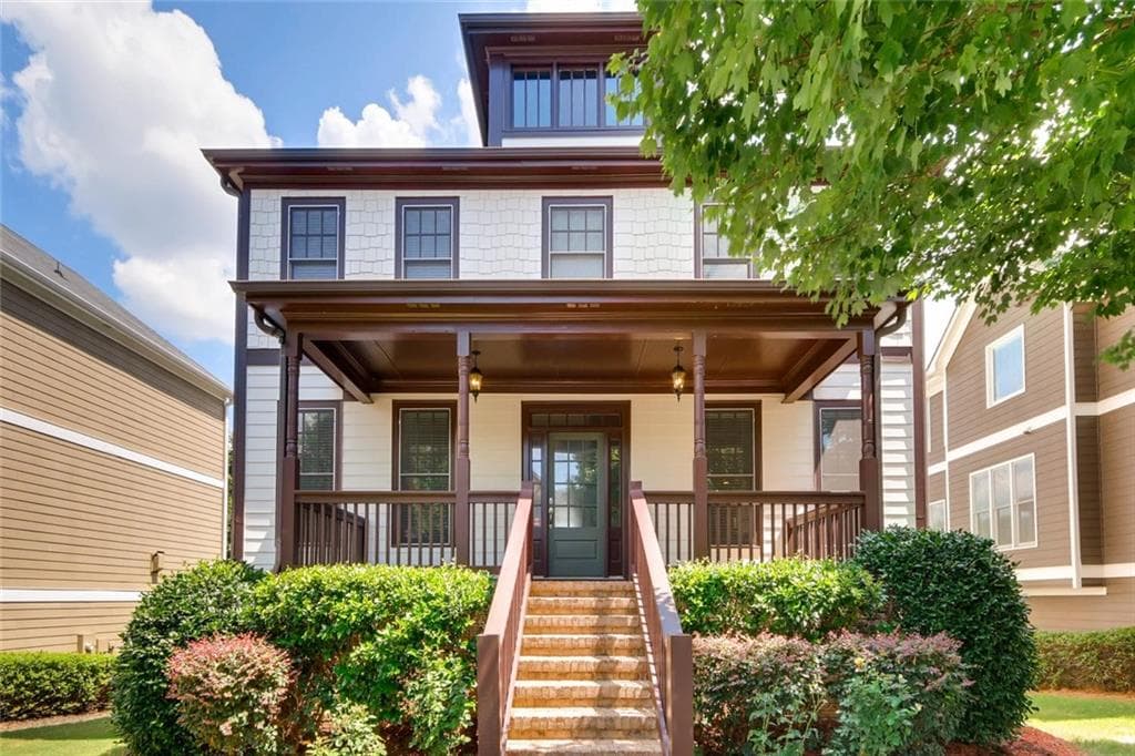 4 bedroom, 4 bathroom, 2,850 sq ft single family residence sold at 963 Westmoreland Circle, Atlanta, GA 30318