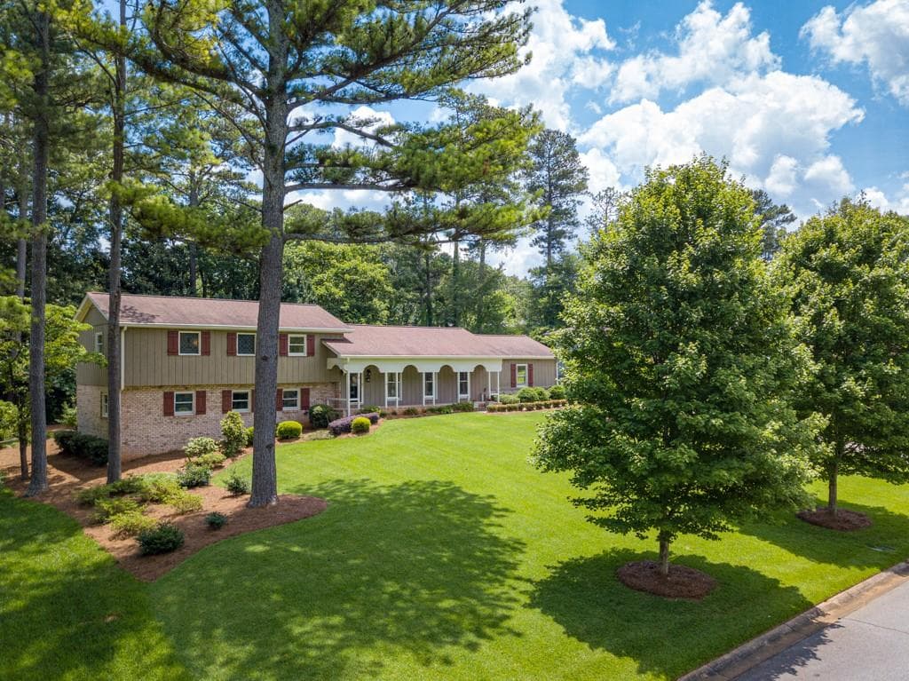4 bedroom, 3 bathroom single family residence sold at 3643 Doroco Drive, Atlanta, GA 30340
