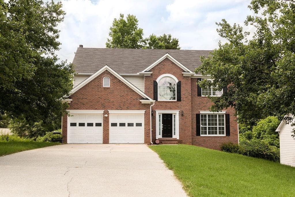 1484 highland bluff Court, Suwanee, GA 30024 — most recent listing photo
