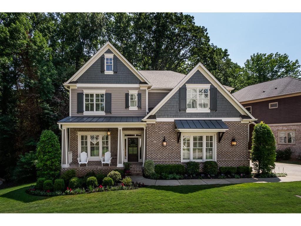 5 bedroom, 4 bathroom, 3,986 sq ft single family residence sold at 3263 Lynwood Drive, Brookhaven, GA 30319