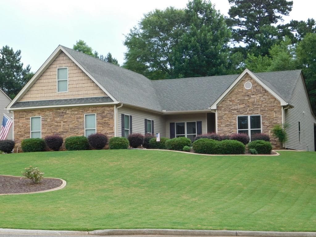 4 bedroom, 2 bathroom single family residence sold at 640 Joes Trail, Winder, GA 30680