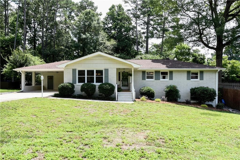 3 bedroom, 2 bathroom, 2,100 sq ft single family residence sold at 3835 Plumcrest Road, Smyrna, GA 30082