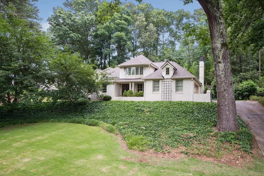 380 Elden Drive, Sandy Springs, GA 30342 — most recent listing photo