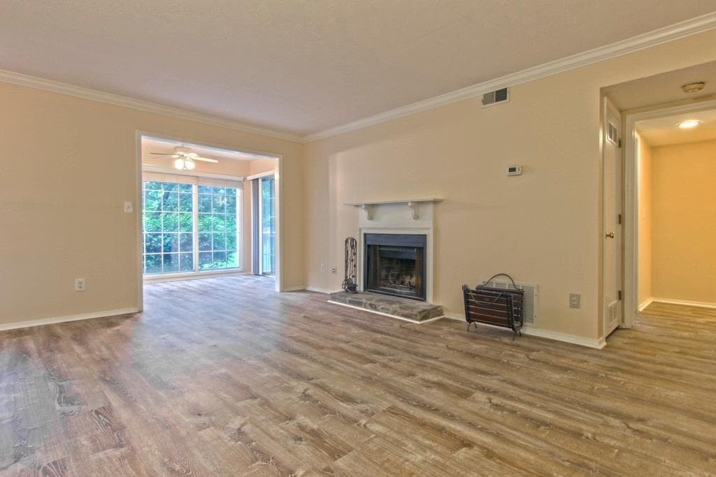 2 bedroom, 2 bathroom, 1,244 sq ft condominium sold at 1601 Countryside Place -, Smyrna, GA 30080