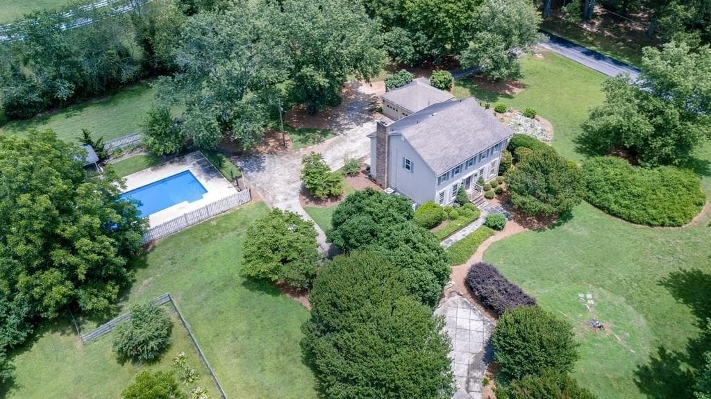 5 bedroom, 3 bathroom, 2,800 sq ft single family residence sold at 1504 Bullard Road, Powder Springs, GA 30127