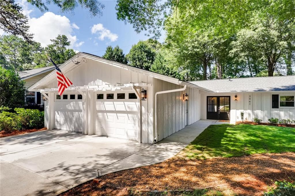 4 bedroom, 3 bathroom, 2,588 sq ft single family residence sold at 3461 Stratfield Northeast Drive, Atlanta, GA 30319