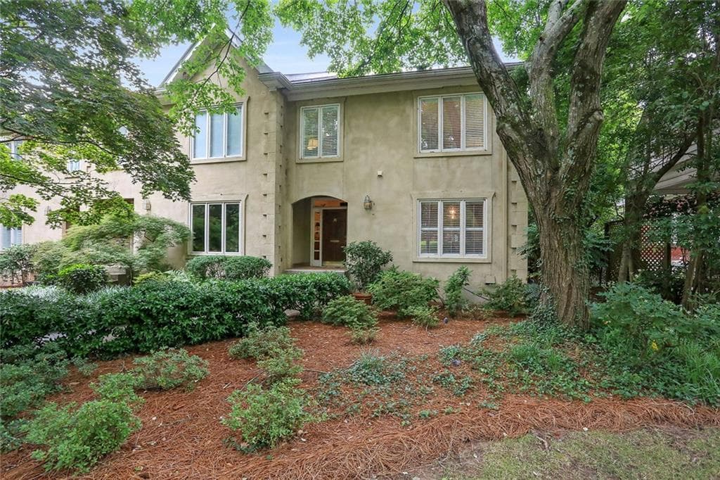 4 bedroom, 4 bathroom, 2,460 sq ft townhouse sold at 38 28th Street, Atlanta, GA 30309