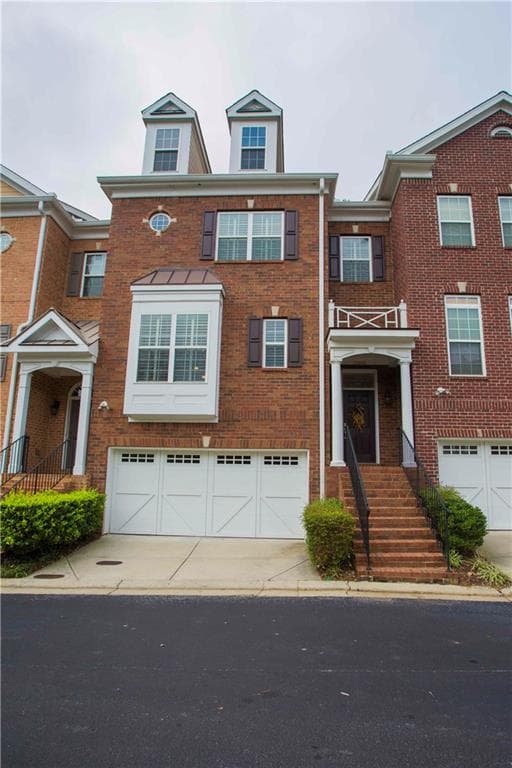 3 bedroom, 4 bathroom, 3,388 sq ft townhouse sold at 12896 Deer Park Lane, Milton, GA 30004