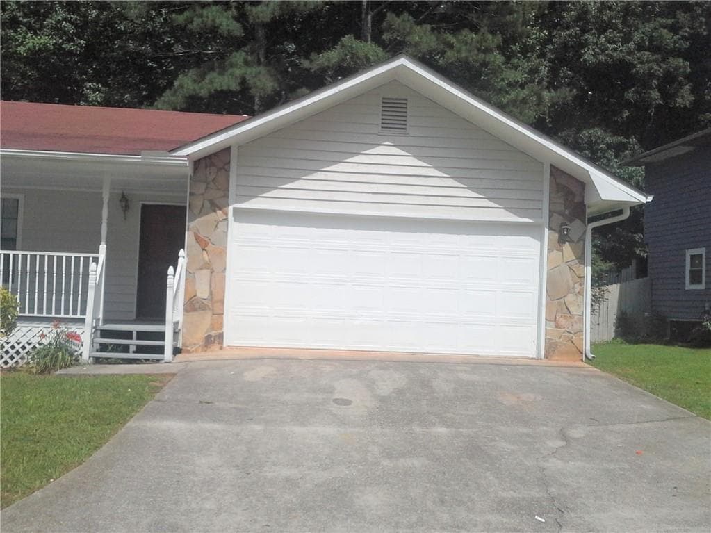 610 Pepperwood Lane, Stone Mountain, GA 30087 — most recent listing photo