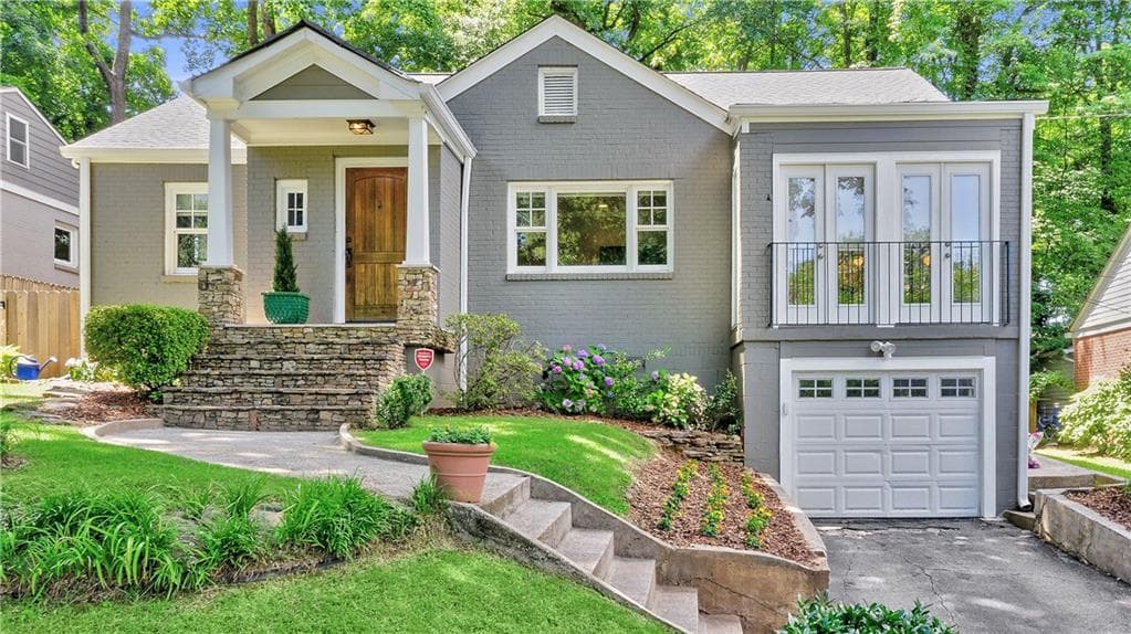 3 bedroom, 3 bathroom, 1,791 sq ft single family residence sold at 1299 University Drive, Atlanta, GA 30306