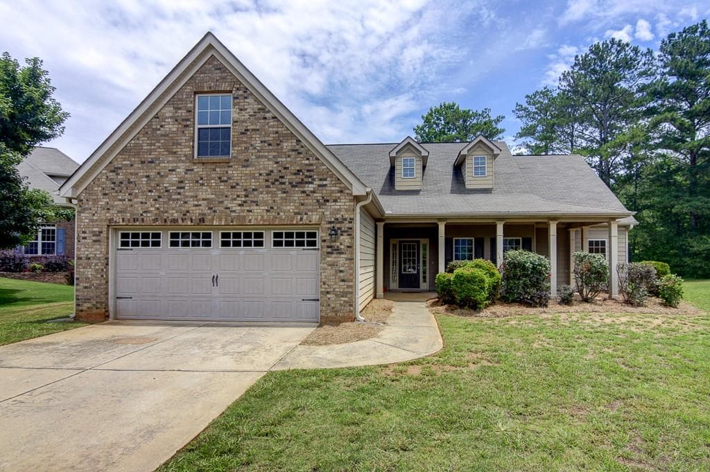 3 bedroom, 2 bathroom, 2,179 sq ft single family residence sold at 42 Trina Court, Douglasville, GA 30134