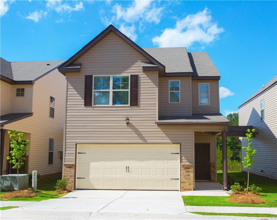 3 bedroom, 3 bathroom single family residence sold at 3045 Hendrick Drive, Mcdonough, GA 30253