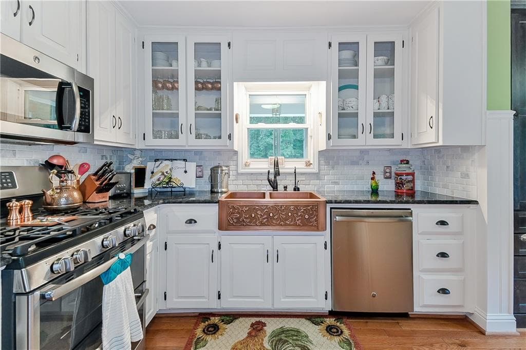 4 bedroom, 3 bathroom, 3,270 sq ft single family residence sold at 416 Old Brown Road, Alpharetta, GA 30004