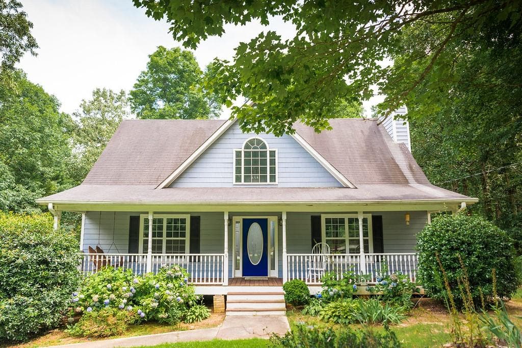 4 bedroom, 4 bathroom, 2,892 sq ft single family residence sold at 4255 Laurel Glen Court, Douglasville, GA 30135