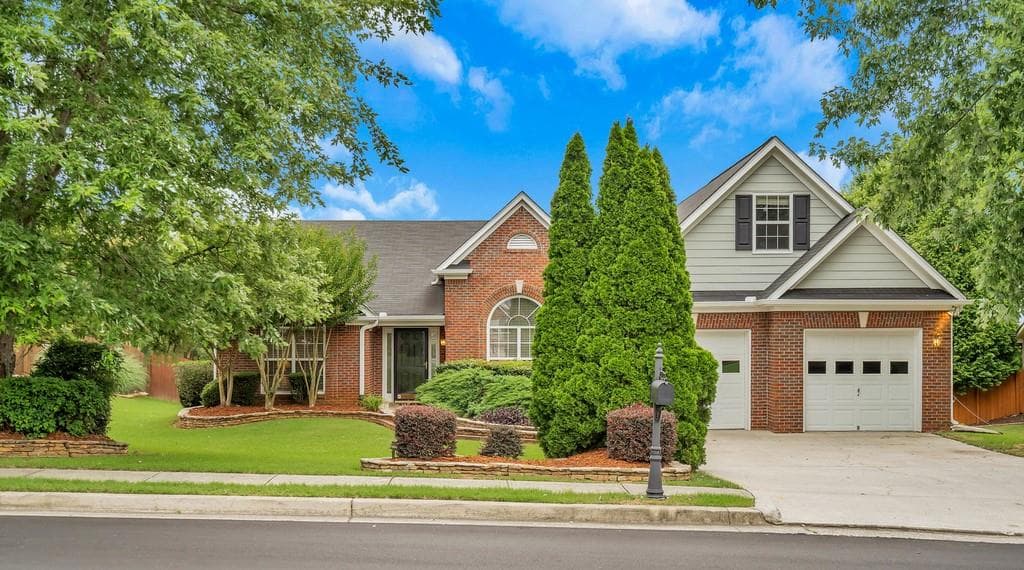 1041 FAIRMONT PARK Drive, Dacula, GA 30019 — most recent listing photo