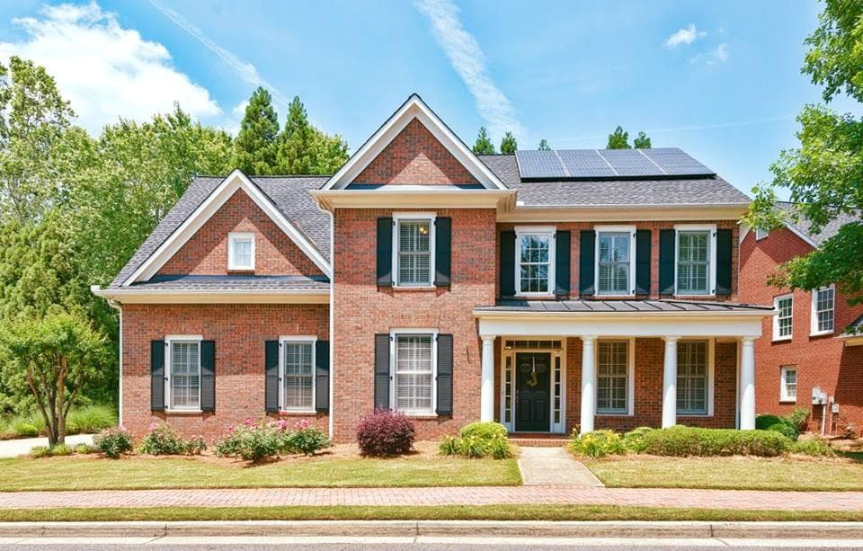 3 bedroom, 3 bathroom, 2,718 sq ft single family residence sold at 1520 Heritage Trail, Roswell, GA 30075