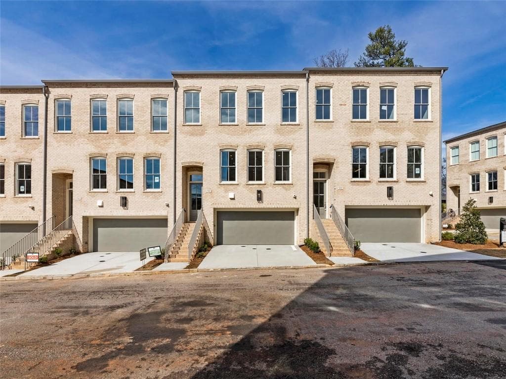 3460 Landen Pine Court 28, Atlanta, GA 30305 — most recent listing photo