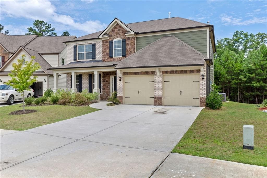 4 bedroom, 3 bathroom, 4,047 sq ft single family residence sold at 7314 Parkland Bend, Fairburn, GA 30213