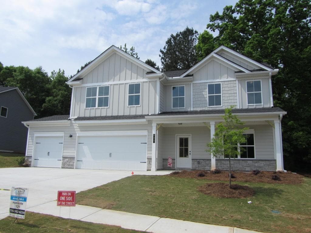 4 bedroom, 3 bathroom, 2,400 sq ft single family residence sold at 239 Stonecreek Bend, Monroe, GA 30655