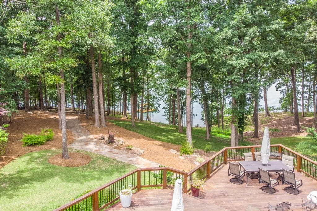 6703 Crestwood Peninsula, Flowery Branch, GA 30542 — most recent listing photo