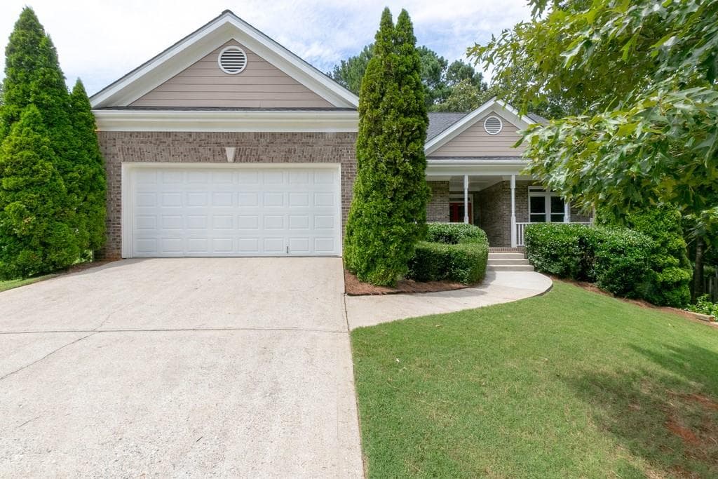 3 bedroom, 3 bathroom, 3,591 sq ft single family residence sold at 3720 Burnt Hickory Drive, Dacula, GA 30019