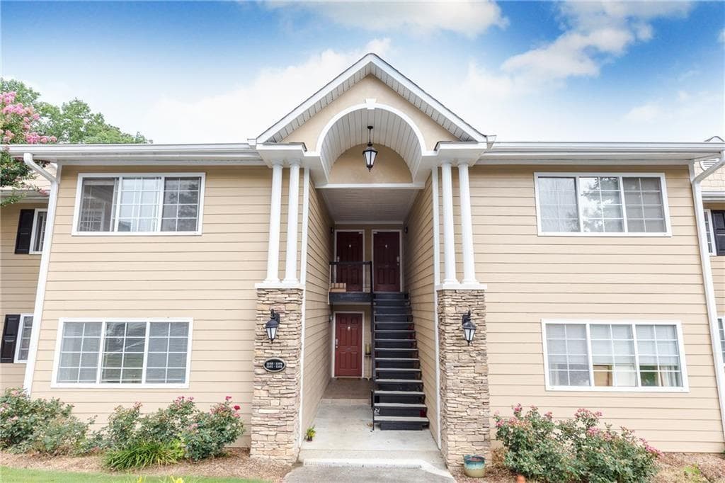 2 bedroom, 2 bathroom, 1,392 sq ft condominium sold at 1468 Briarwood Road 1505, Brookhaven, GA 30319