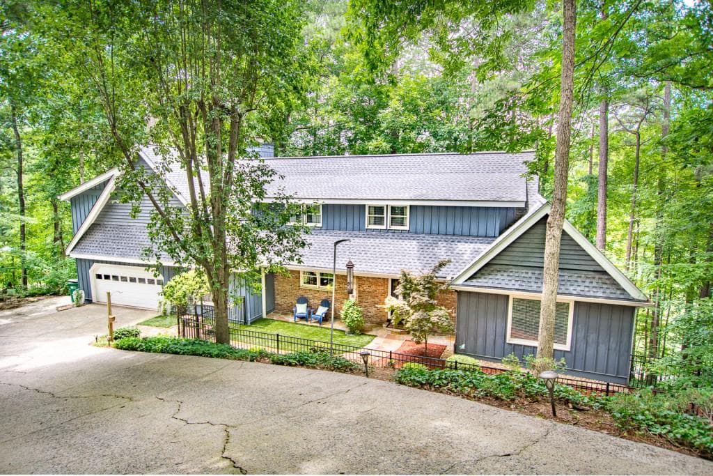 5 bedroom, 4 bathroom, 3,564 sq ft single family residence sold at 390 Spyglass Bluff, Johns Creek, GA 30022
