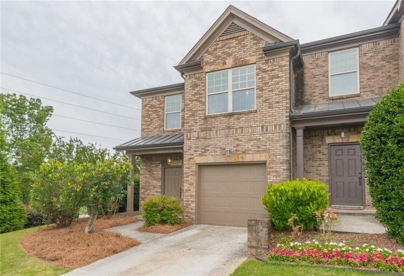 2 bedroom, 3 bathroom, 1,684 sq ft townhouse sold at 2500 Morgan Chase Drive, Buford, GA 30519