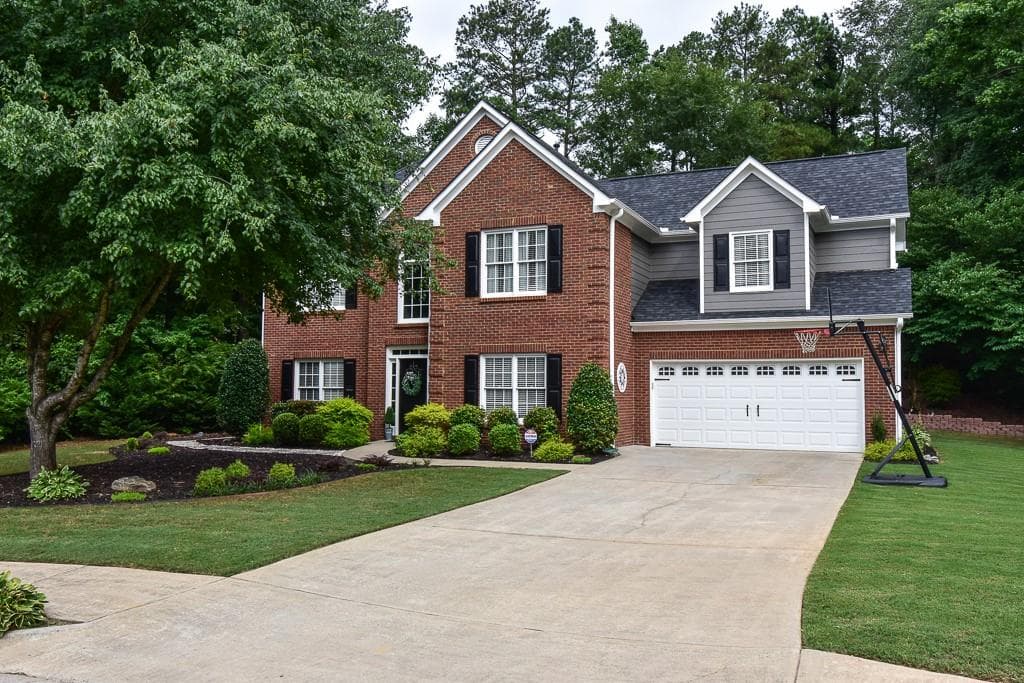 650 Bluff Oak Court, Roswell, GA 30076 — most recent listing photo