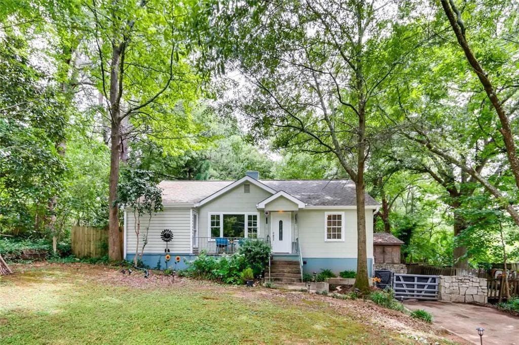 2 bedroom, 1 bathroom, 1,300 sq ft single family residence sold at 1361 Skyhaven Road, Atlanta, GA 30316