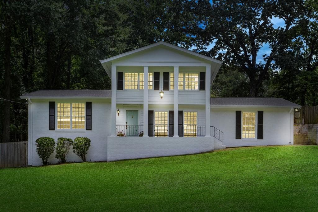 4 bedroom, 3 bathroom, 1,713 sq ft single family residence sold at 3199 Ann Road, Smyrna, GA 30080