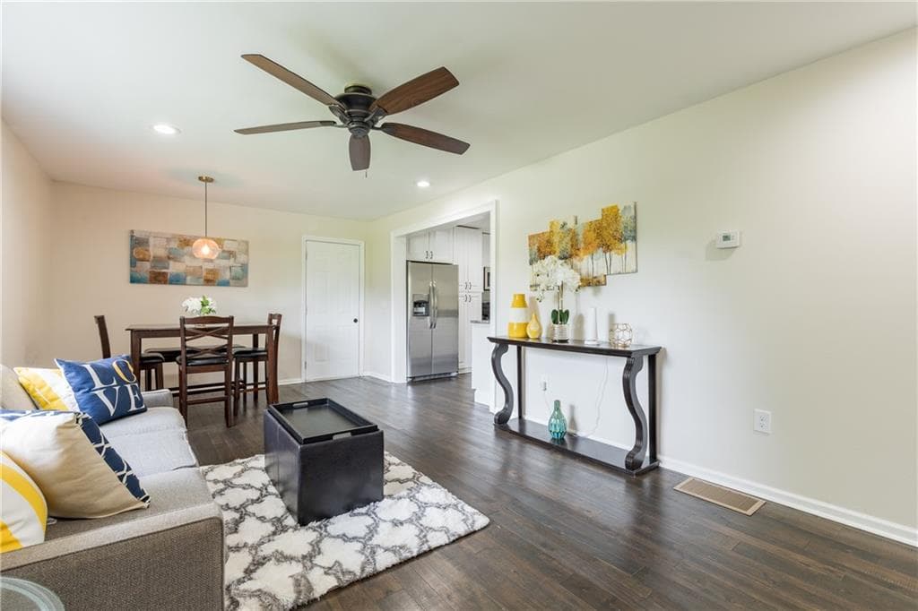 3 bedroom, 2 bathroom, 1,025 sq ft single family residence sold at 27 Finch Drive, Atlanta, GA 30315