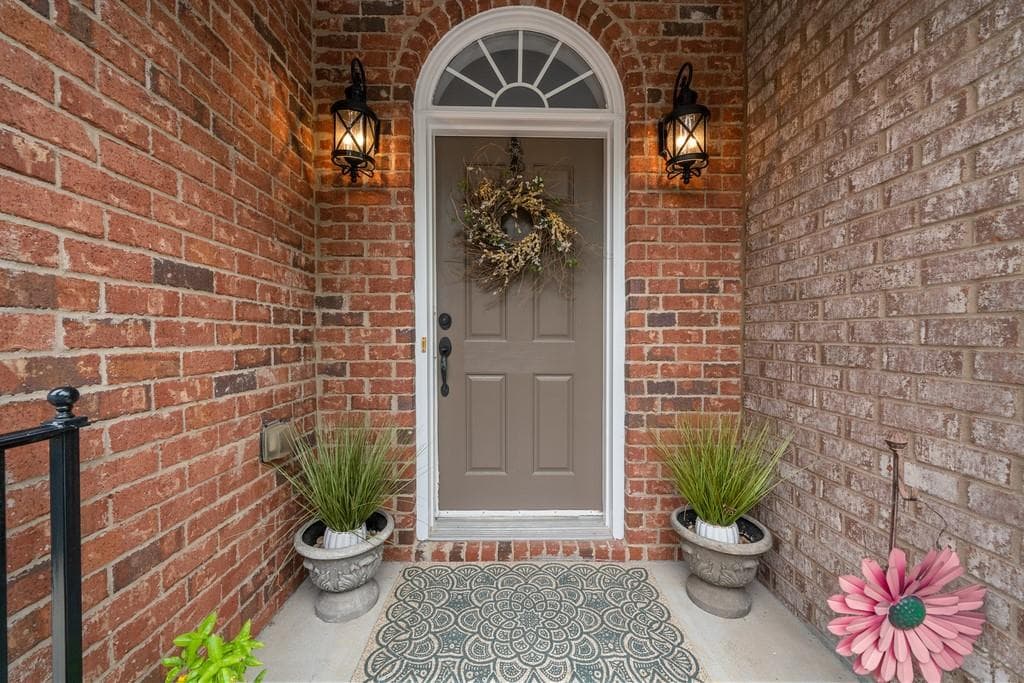 12791 Doe Drive, Alpharetta, GA 30004 — most recent listing photo