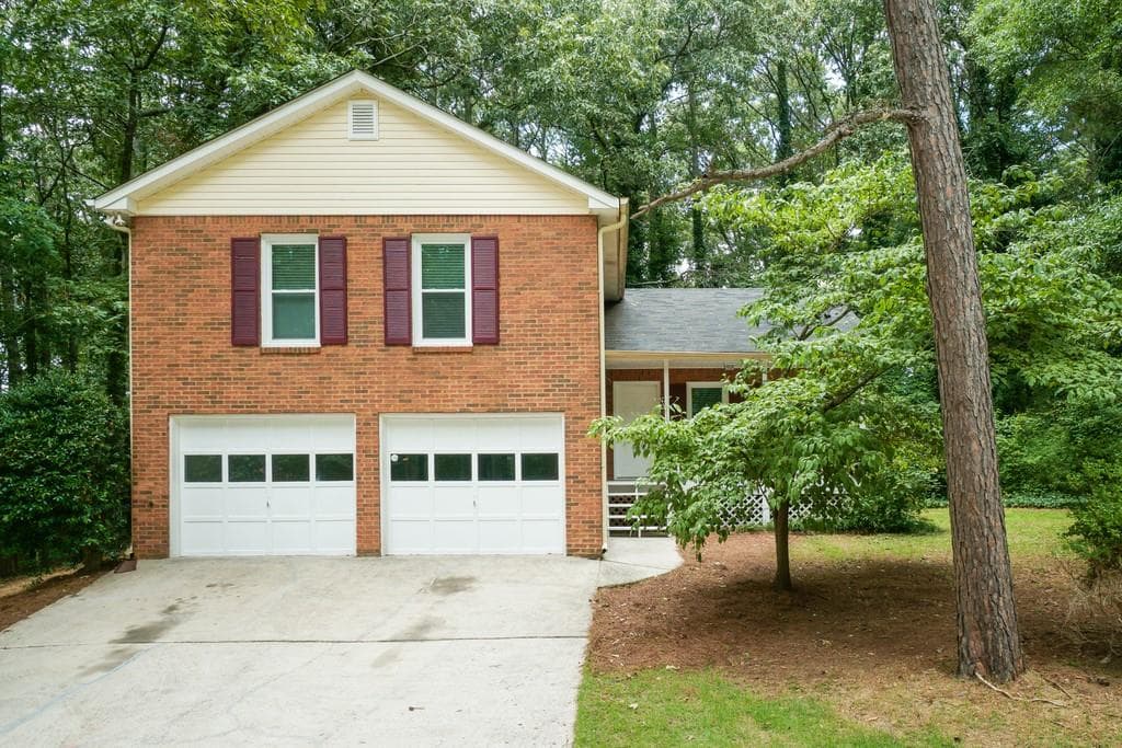 132 Muddy River Road, Lawrenceville, GA 30043 — most recent listing photo