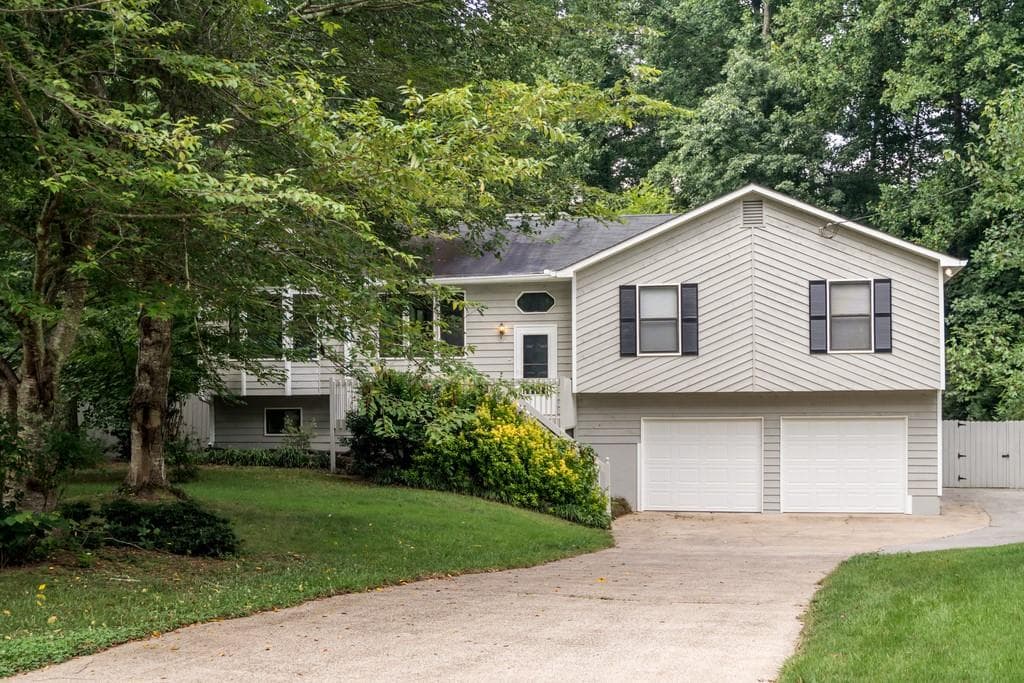 6137 Forest Brook Lane, Acworth, GA 30102 — most recent listing photo
