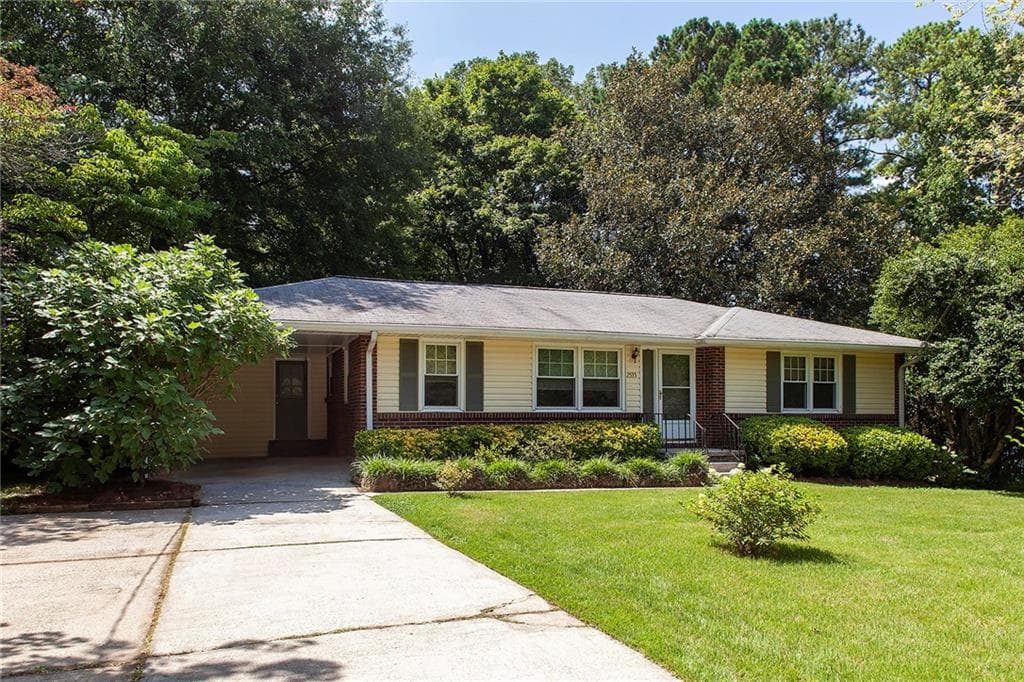 2535 Harrington Drive, Decatur, GA 30033 — most recent listing photo