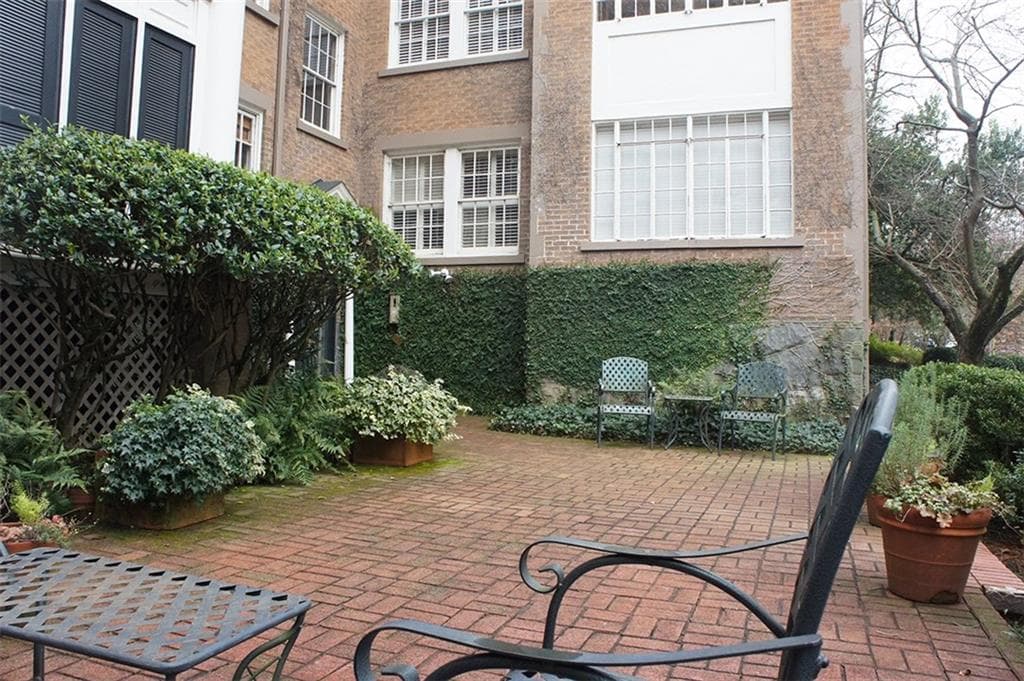 8 Collier Road C4, Atlanta, GA 30309 — most recent listing photo