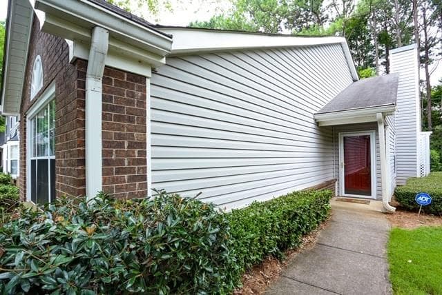 54 Hampshire Court, Avondale Estates, GA 30002 — most recent listing photo